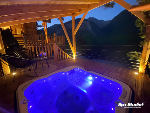 Nízkoenergetické vírivky a plavecké bazény SWIM SPA od autorizovaného predajcu SPA-Studio® v Česku aj na Slovensku.
