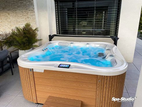 Nízkoenergetické vírivky Canadian Spa International® vrátane kompletného servisu ponúka výhradný predajca SPA-Studio®.