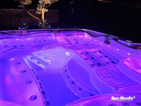 Nízkoenergetické vírivky a plavecké bazény SWIM SPA od autorizovaného predajcu SPA-Studio® v Česku aj na Slovensku.