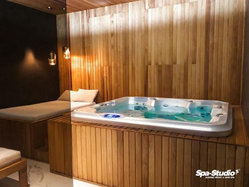 SPA-Studio® je výhradný európsky predajca whirlpool, jacuzzi a hot tub od Canadian Spa International®.