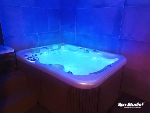 Domáce vírivky a SWIM SPA za priaznivé ceny v Prahe, v Mladej Boleslavi, v Brne, v Ostrave a Bratislave od SPA-Studia®.