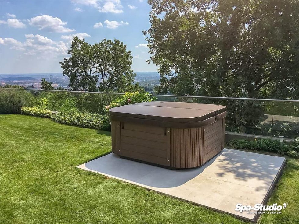 Najväčší výber vírivých vaní, SWIM SPA a ďalších modelov nájdete na predajniach SPA-Studio® dnes už po celej Európe.