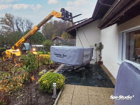 Dopravou vírivej vane to nekončí. Medzi naše hlavné výhody patrí istota dodania všetkých náhradných dielov a autorizované servisné oddelenie.