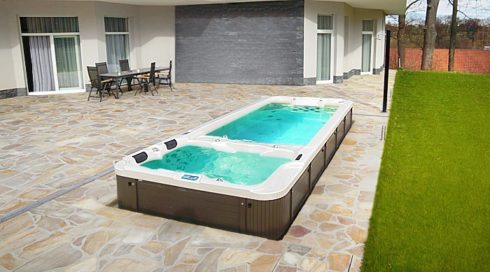 Bazén na záhradu od predajcu SPA-Studio® s možnosťou plnohodnotného plávania proti prúdu aj využitia vírivkovej časti pre okamžitý relax a zábavu pre celú vašu rodinu.