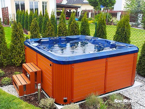 Najväčší výber vírivých vaní, SWIM SPA a ďalších modelov nájdete na predajniach SPA-Studio® dnes už po celej Európe.