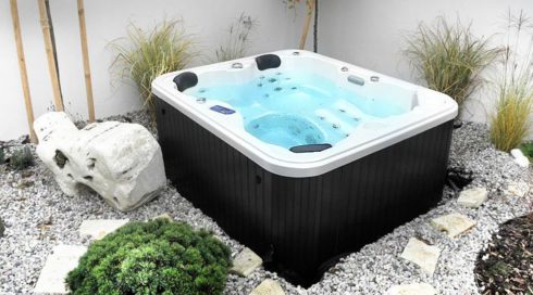 SPA-Studio® predáva vírivé vane a SWIM SPA s bezchlórovou technológiou, ktorá je maximálne šetrná k vašej pokožke a to hlavne u detí.