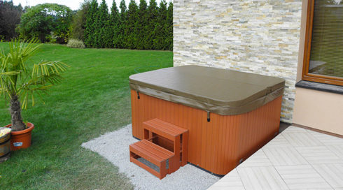 Canadian Spa International® - Intimne chytré vírivky na záhradu - model Puerla - Spa Studio
