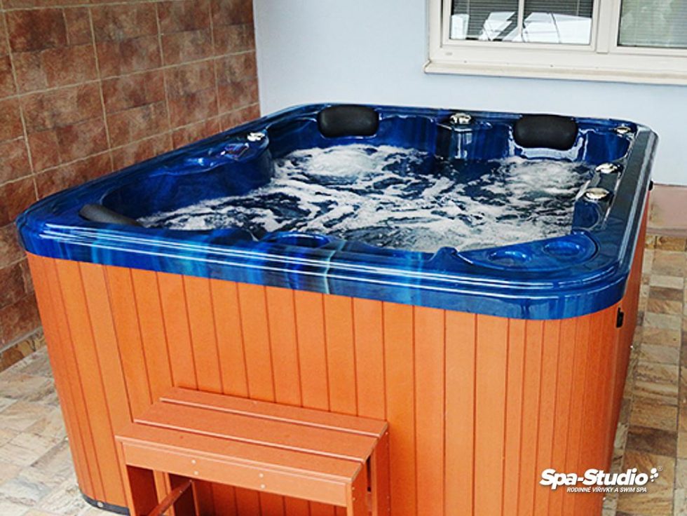 Najväčší výber vírivých vaní, SWIM SPA a ďalších modelov nájdete na predajniach SPA-Studio® dnes už po celej Európe.